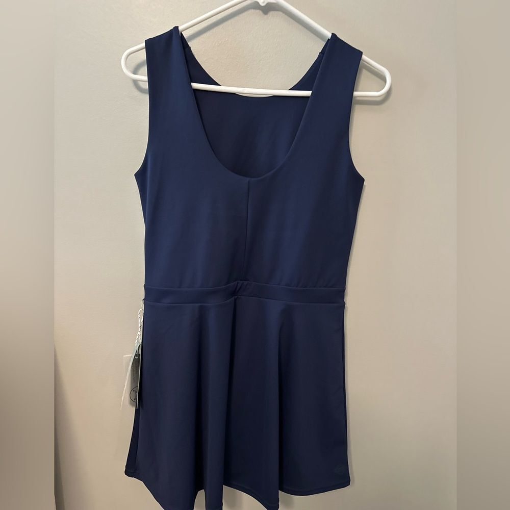 NEW SOUTHERN SHIRT COMPANY women's lined performance dress in classic navy Large